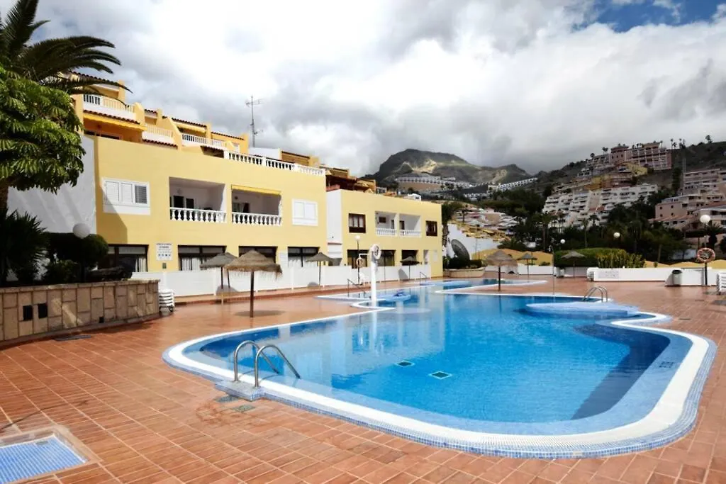 Beach Adeje Apartment Адехе