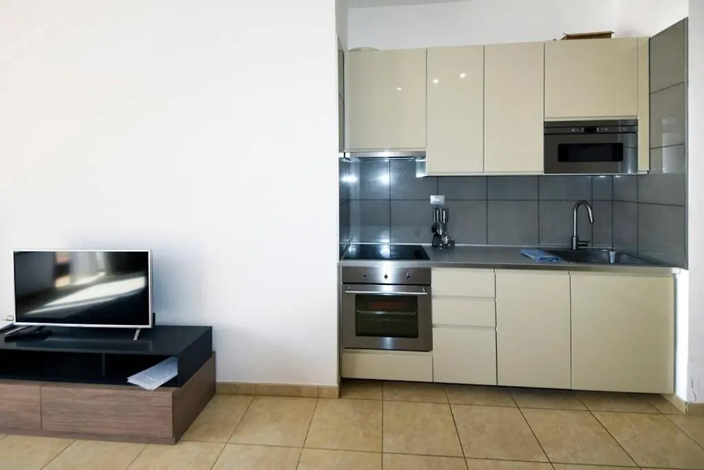 Beach Adeje Apartment Адехе